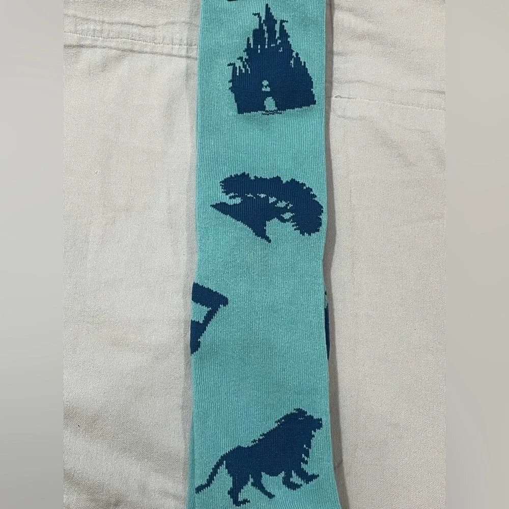 NEW Walt Disney World - 4‎ Theme Parks - Pair of Adult Socks w/ Removeable Pin